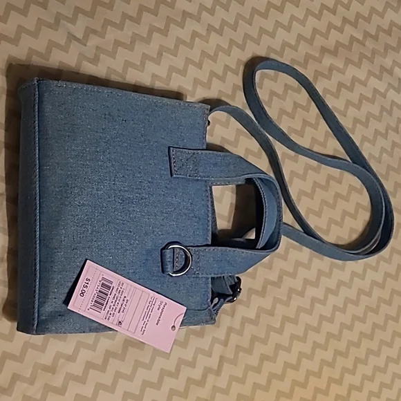 Small denim purse NWT - Picture 1 of 1